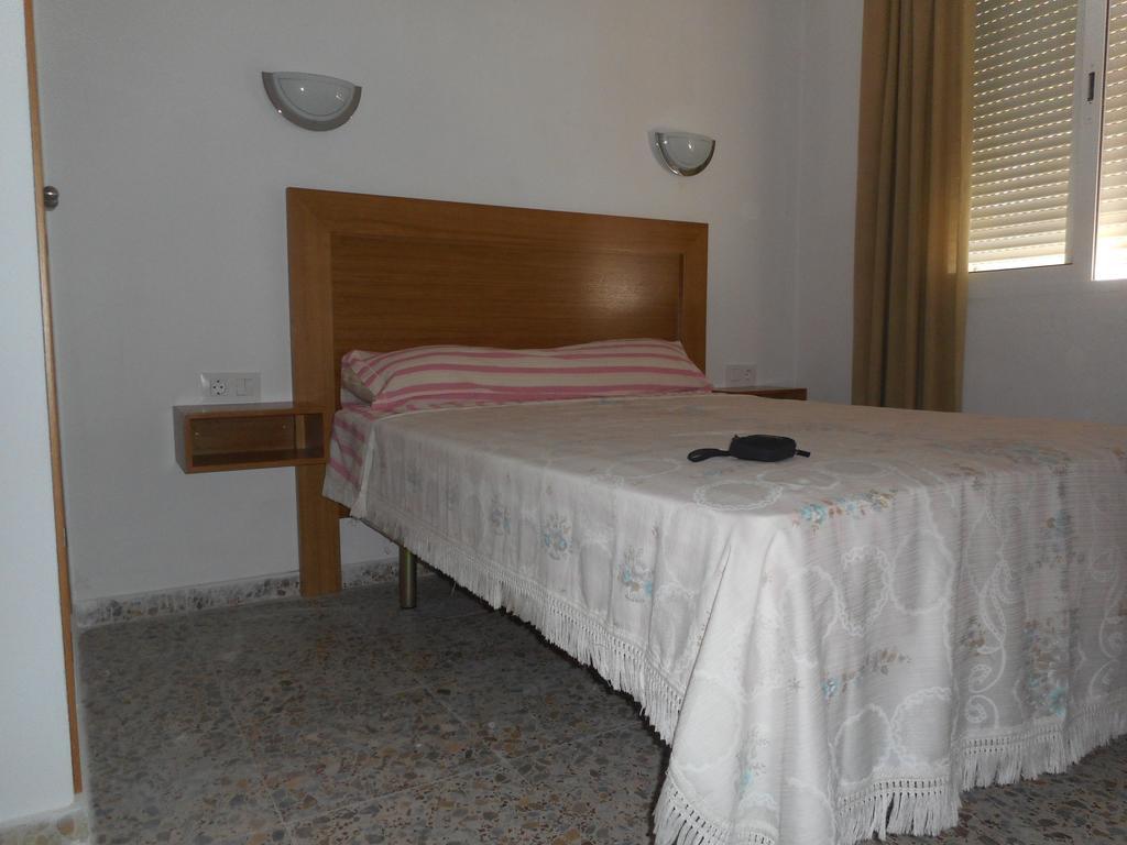 Hostal Paco Pepe Conil De La Frontera Szoba fotó